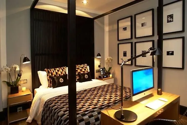 מלון Browns Downtown 3*