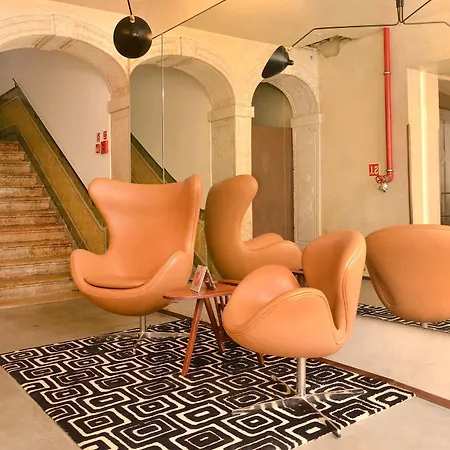 Browns Downtown فندق